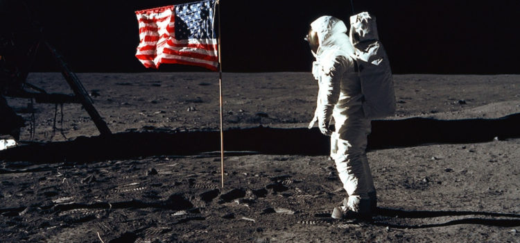 Почему многие не верят в высадку американцев на Луну :: РБК Тренды