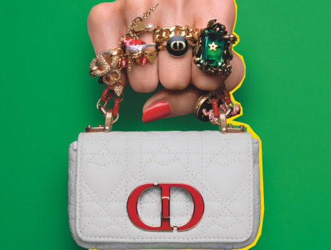 Культовые сумки Dior вышли в размере микро :: Вещи :: РБК Стиль