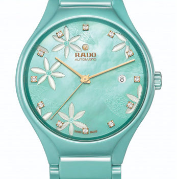 Rado показал часы с цветами жасмина и листьями дуба